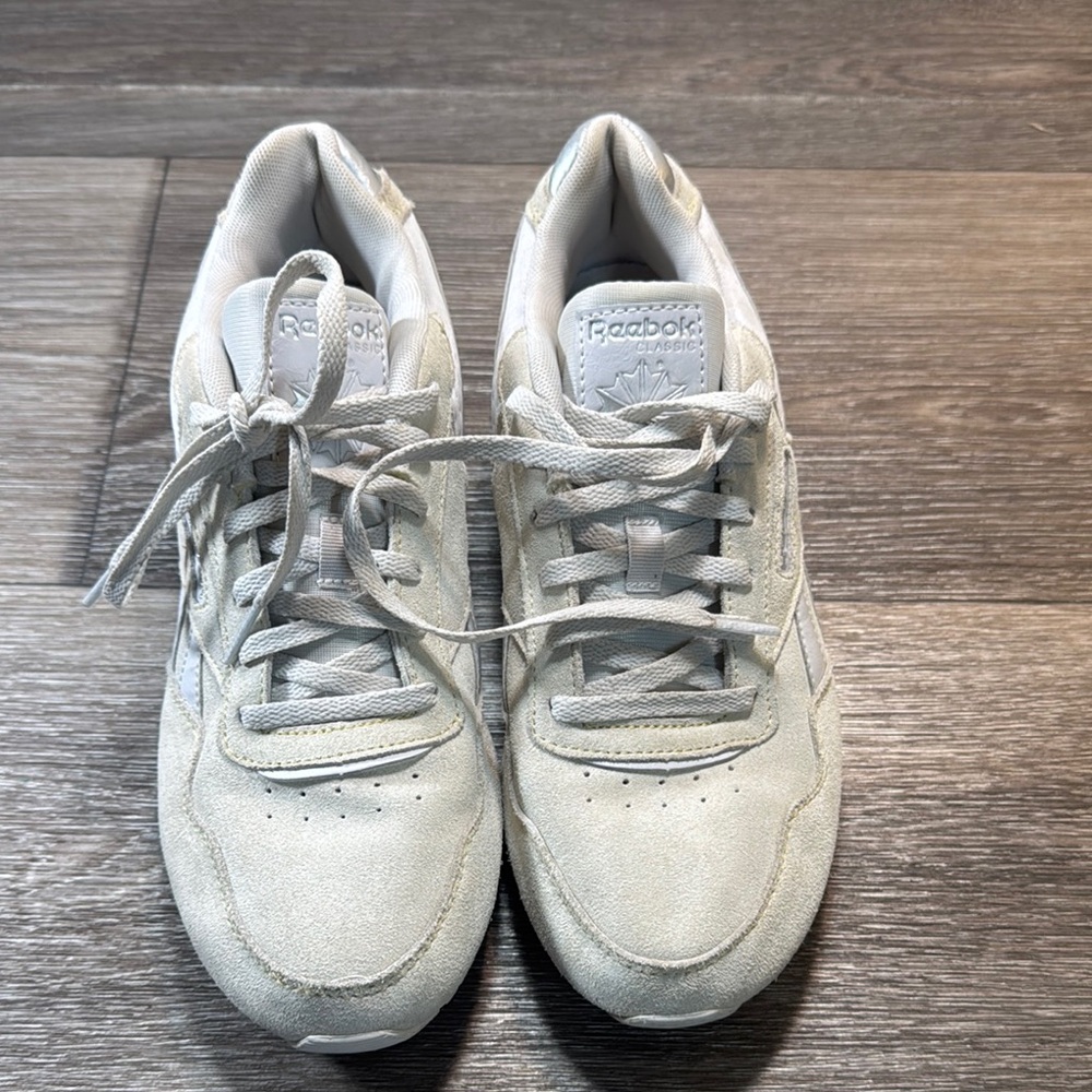 Reebok Cream Athletic Shoes